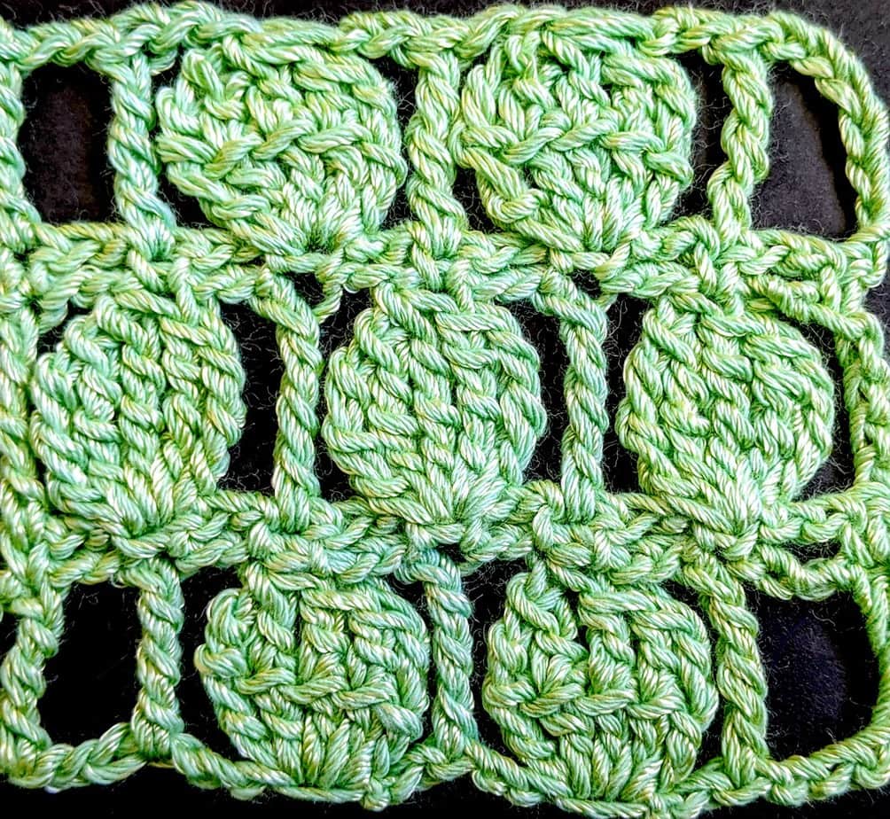 My simple "crochet two rows at once" pattern variation
